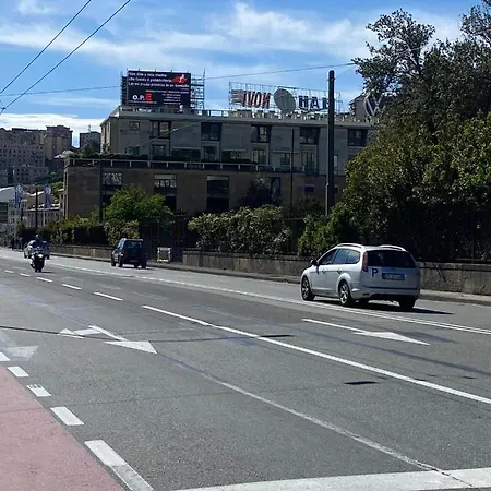 Due Passi Dal Porto * Genoa