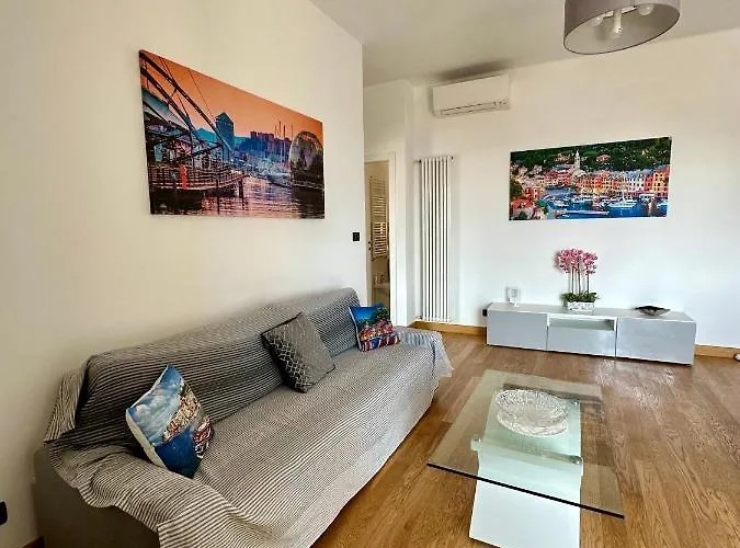 Due Passi Dal Porto *