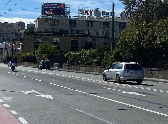 Due Passi Dal Porto * Génova