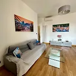 Due Passi Dal Porto *
