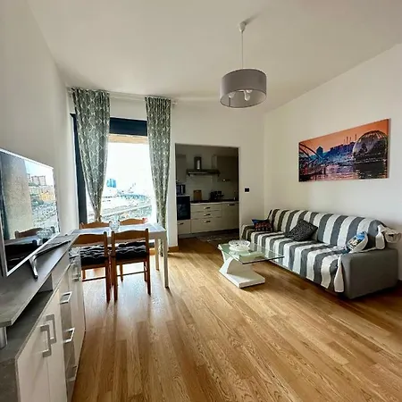 Due Passi Dal Porto Апартаменты Генуя